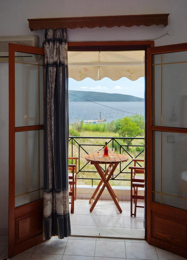 Nikis Rooms Kalamakia 外观 照片