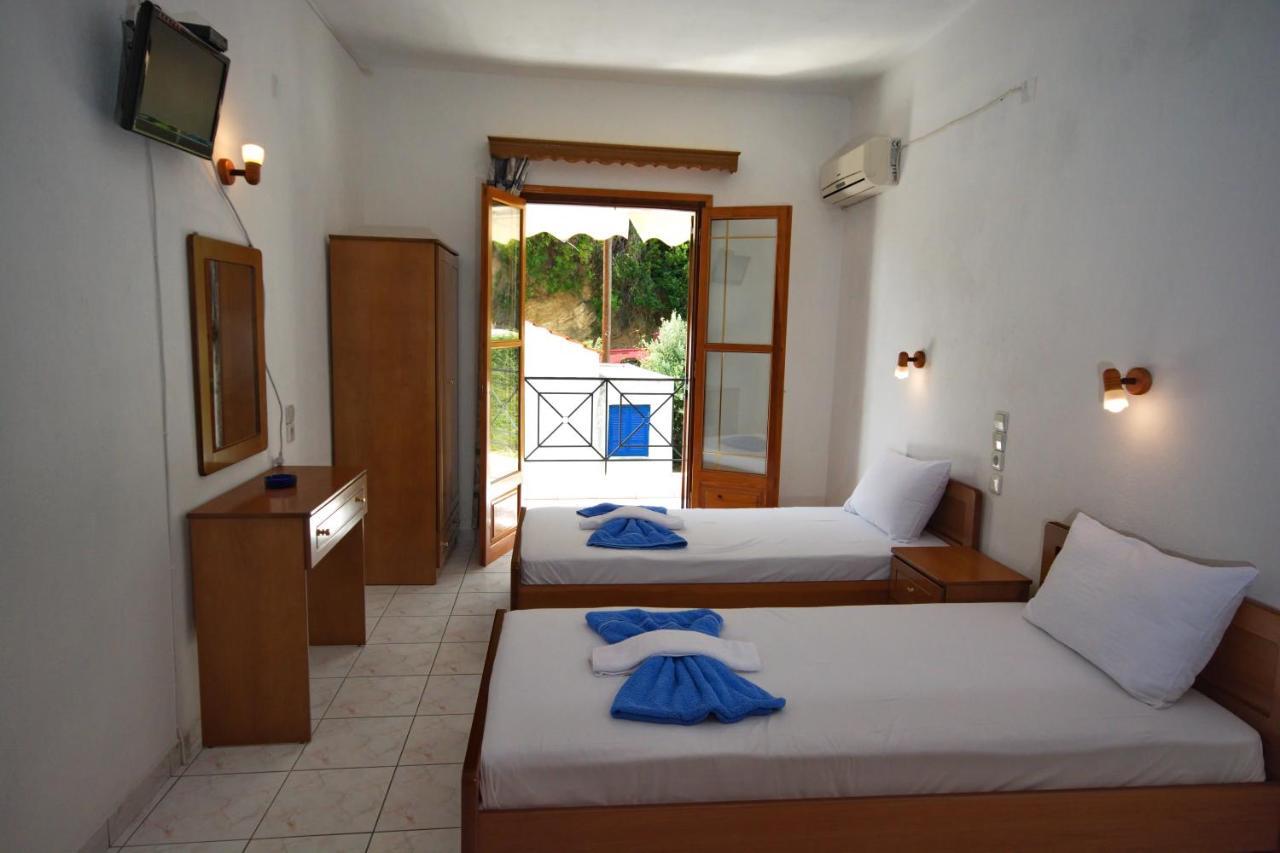 Nikis Rooms Kalamakia 外观 照片